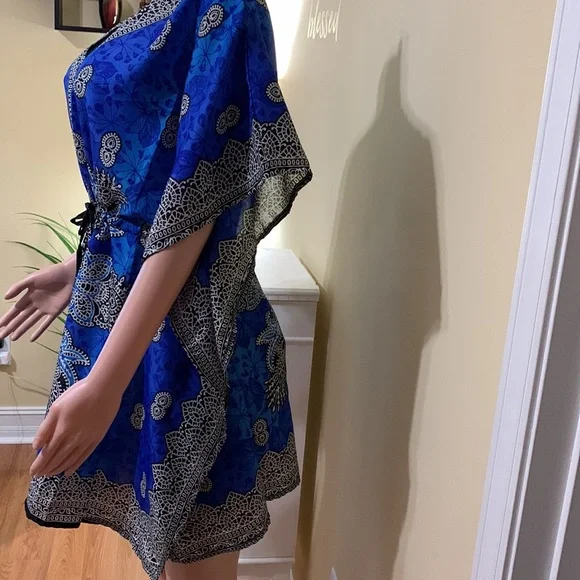 👙Swim Cover Up. V Neck Blue, Black, Cream,  & Turquoise Blue. - Picture 4 of 6